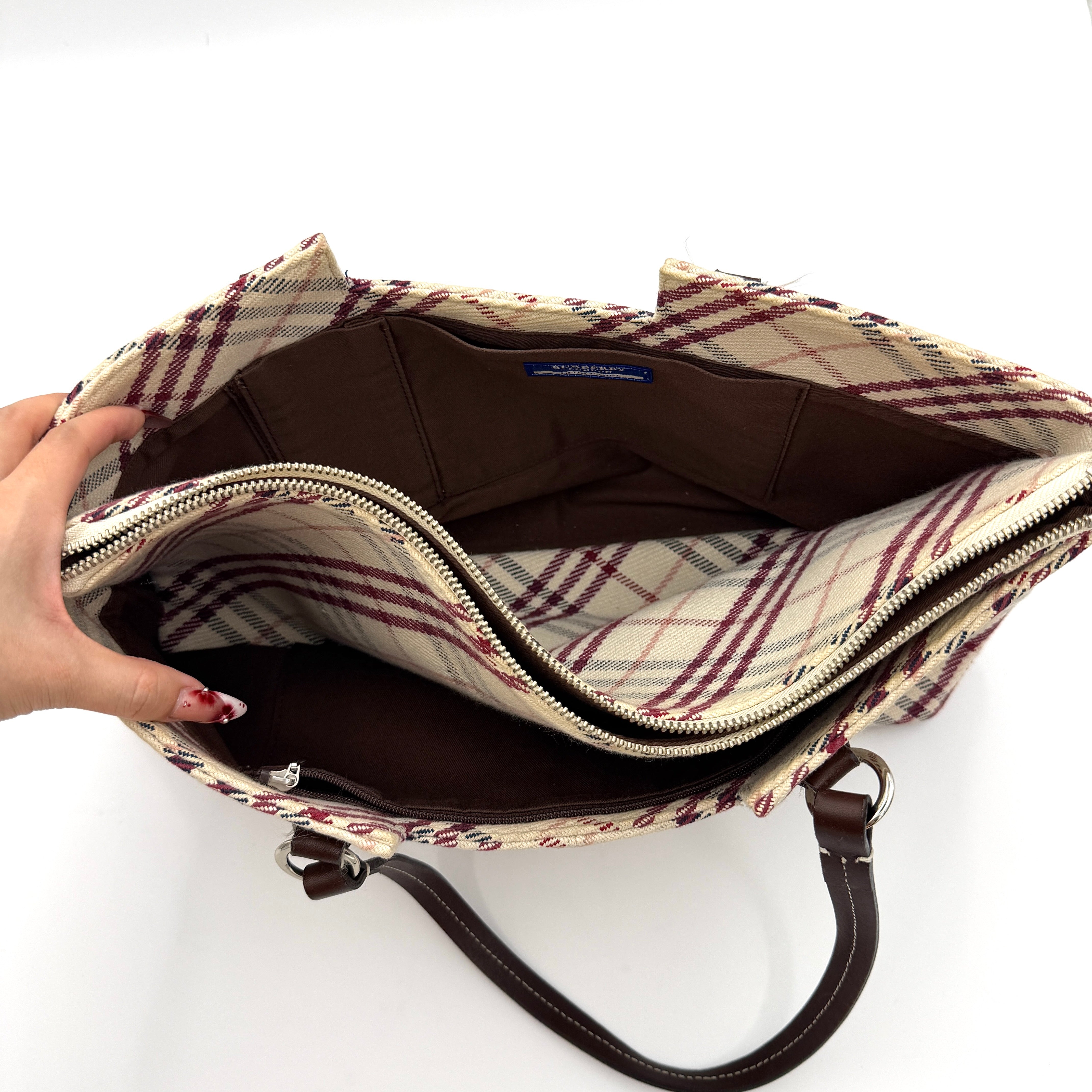 Burberry Nova Check Shoulder Bag Beige