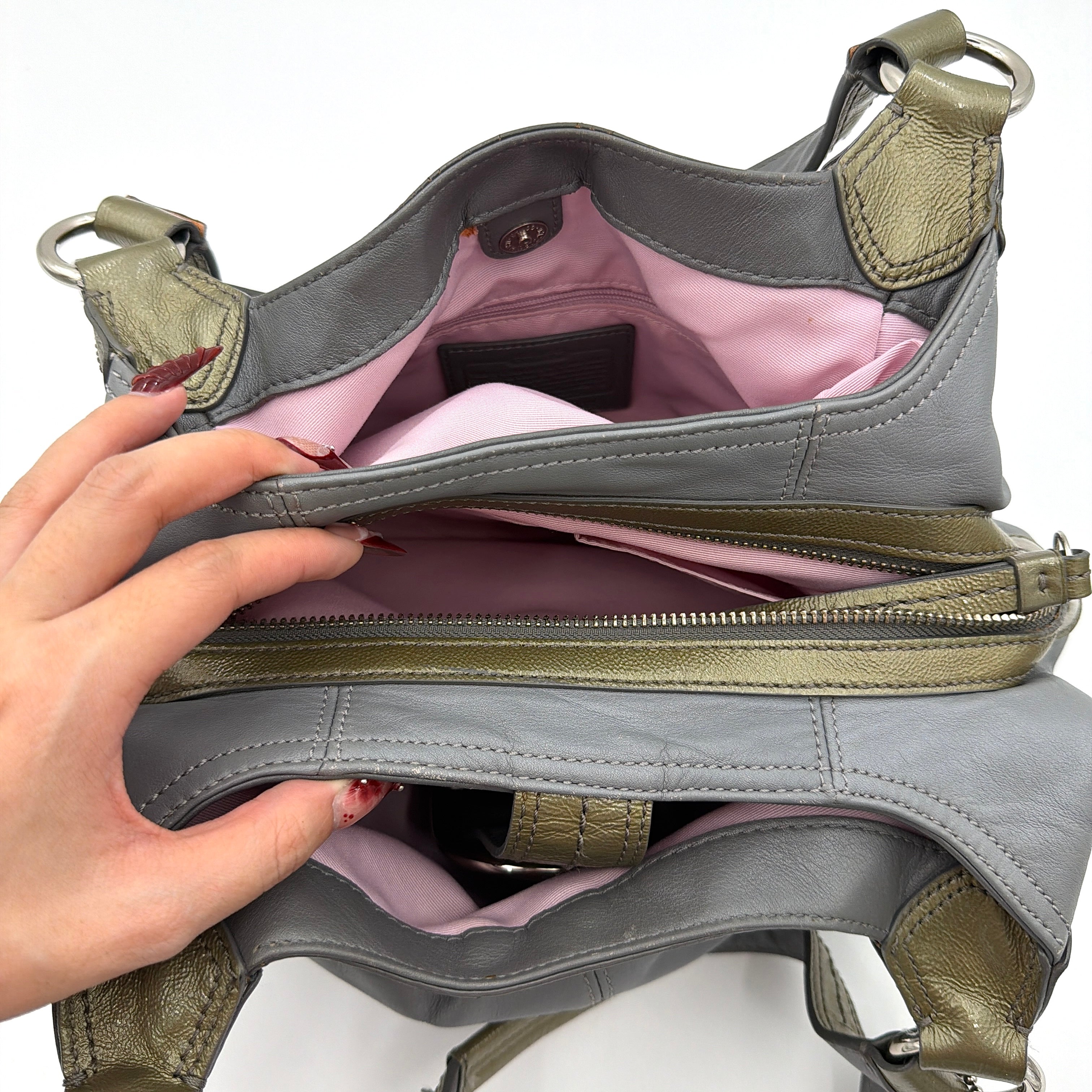 Coach Y2K Soho Lynn Hobo Shoulder Bag Grey