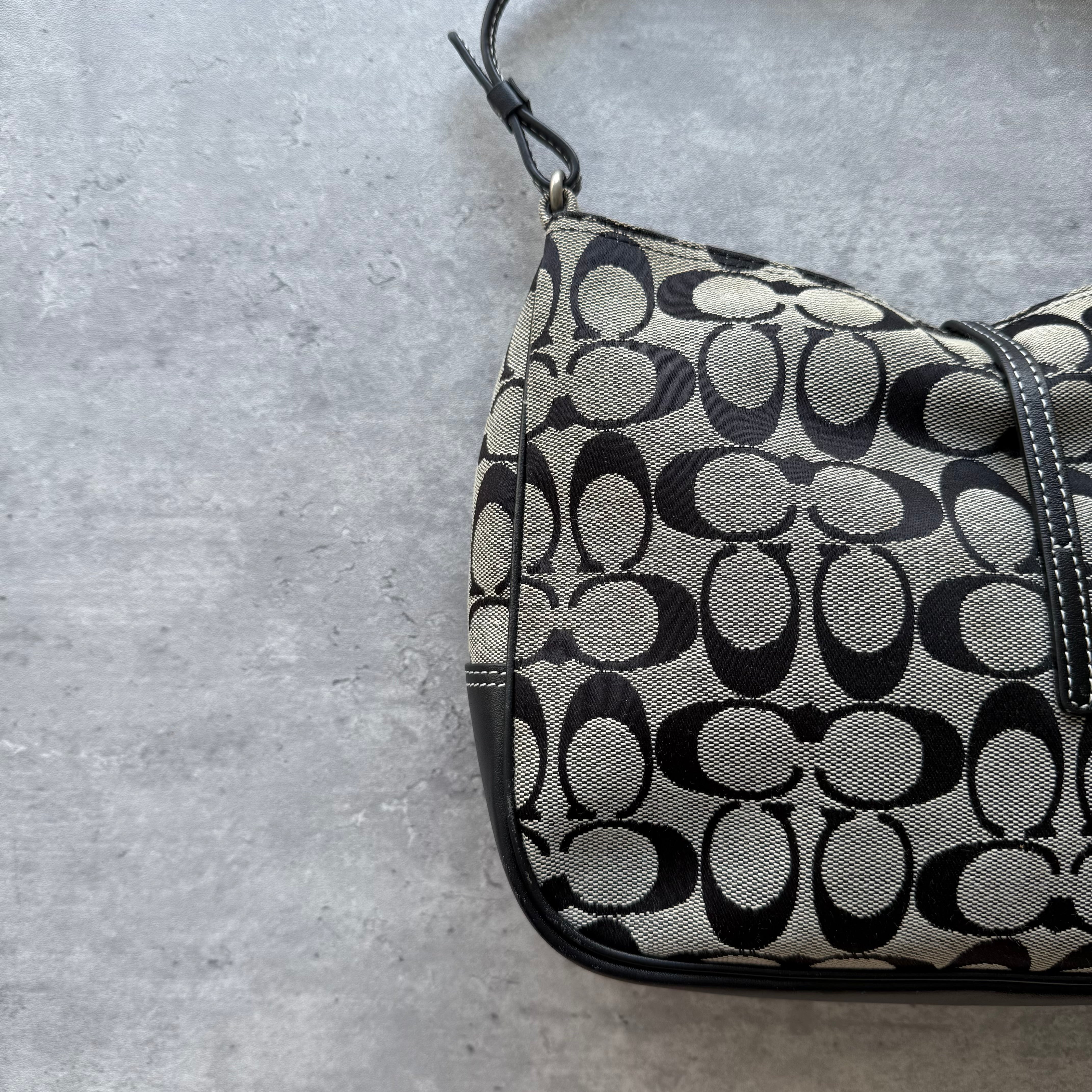 Coach Hobo Signature Clip Canvas Handbag Grey/Black