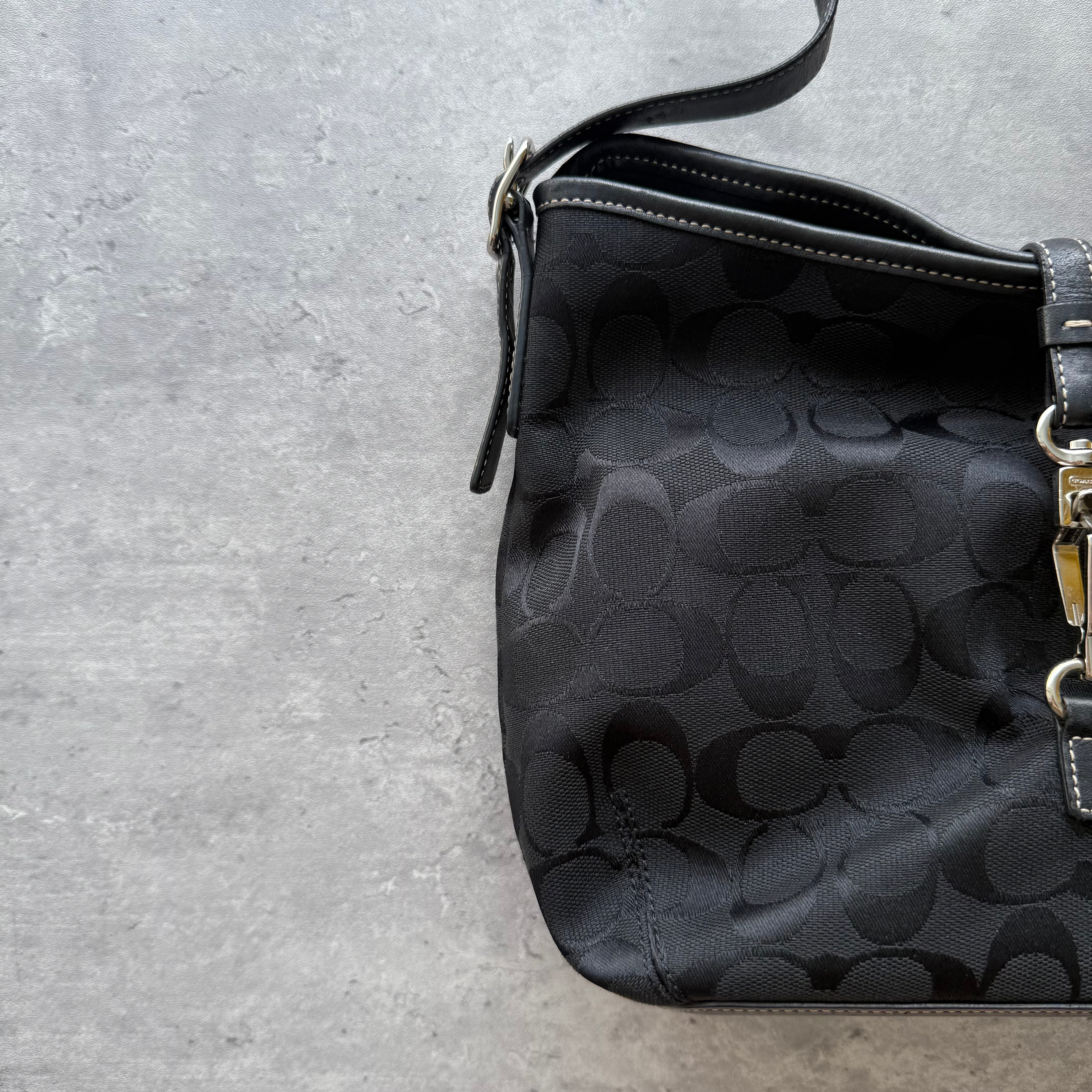 Coach Signature Clip Shoulder Bag Black