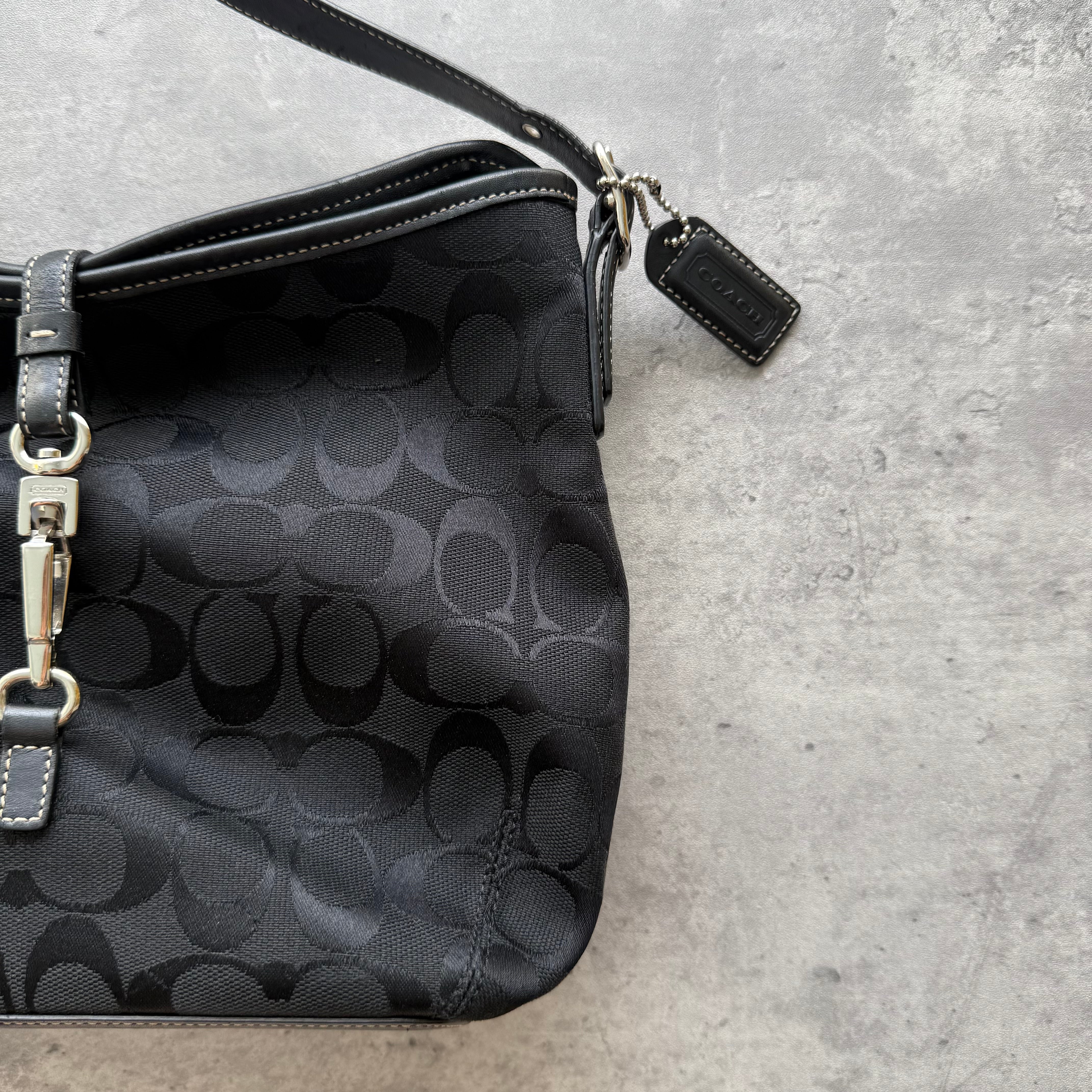 Coach Signature Clip Shoulder Bag Black