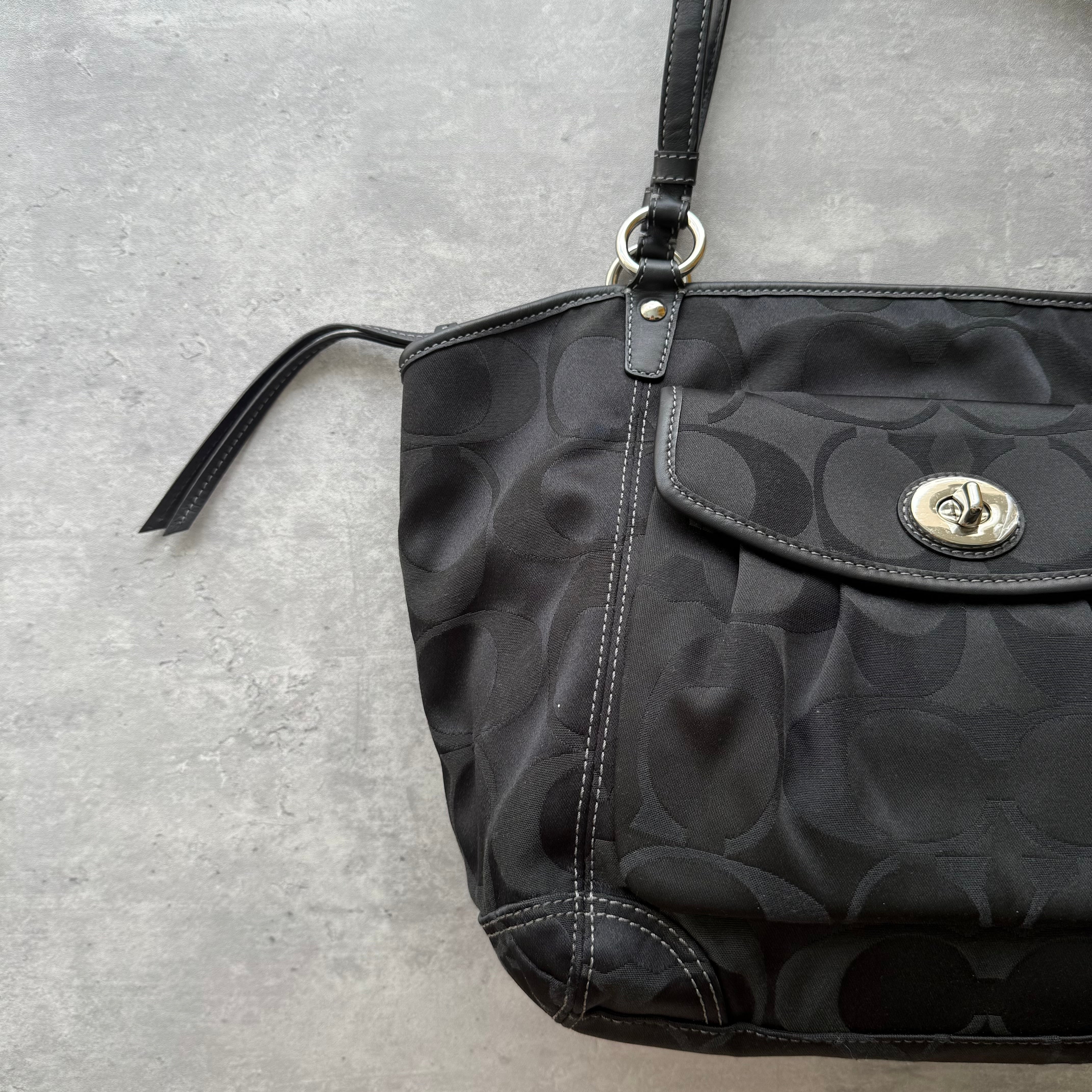 Coach 2Way Signature Leah Shoulder Bag Black