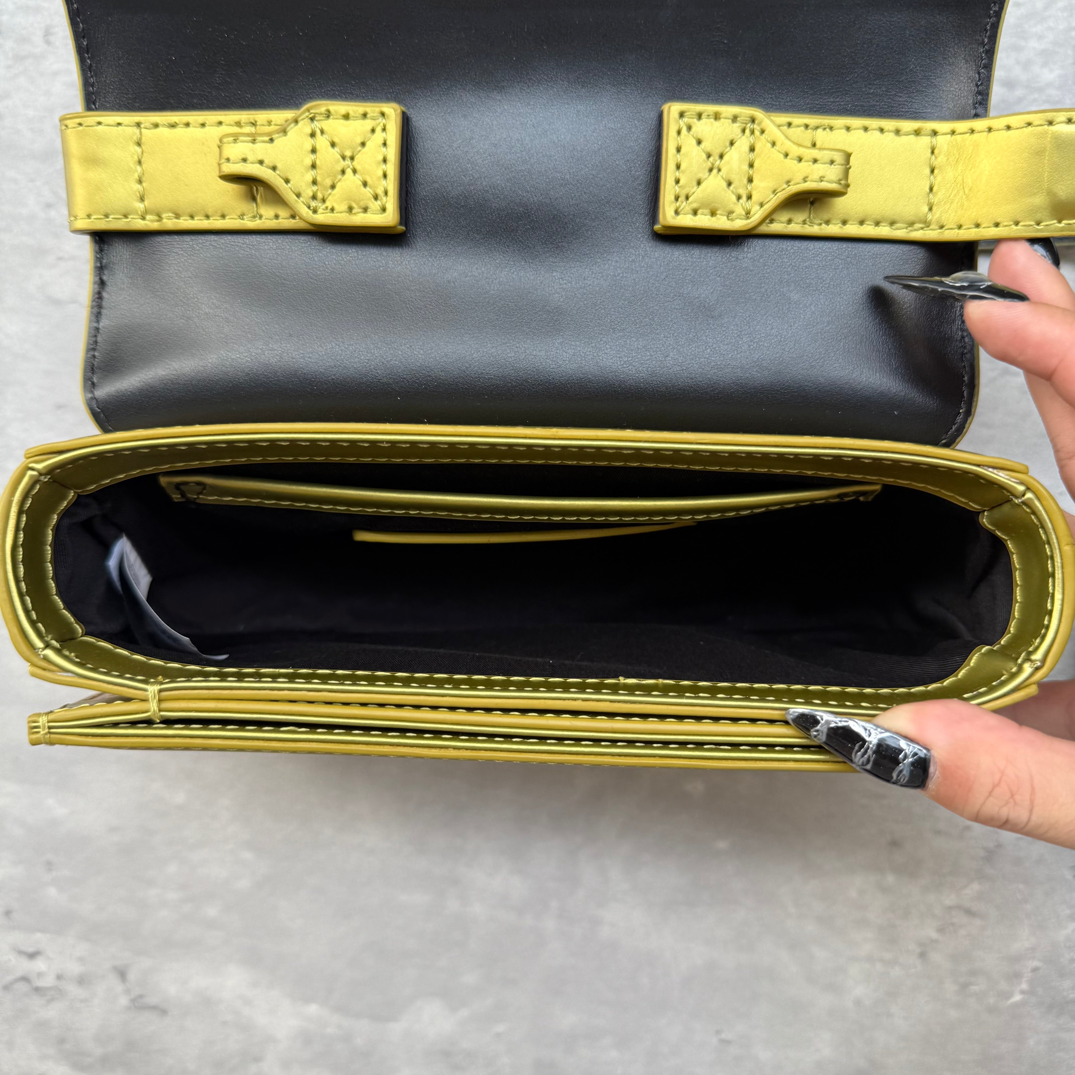 Diesel 1DR Shoulder Bag Matte Gold/Matte Black