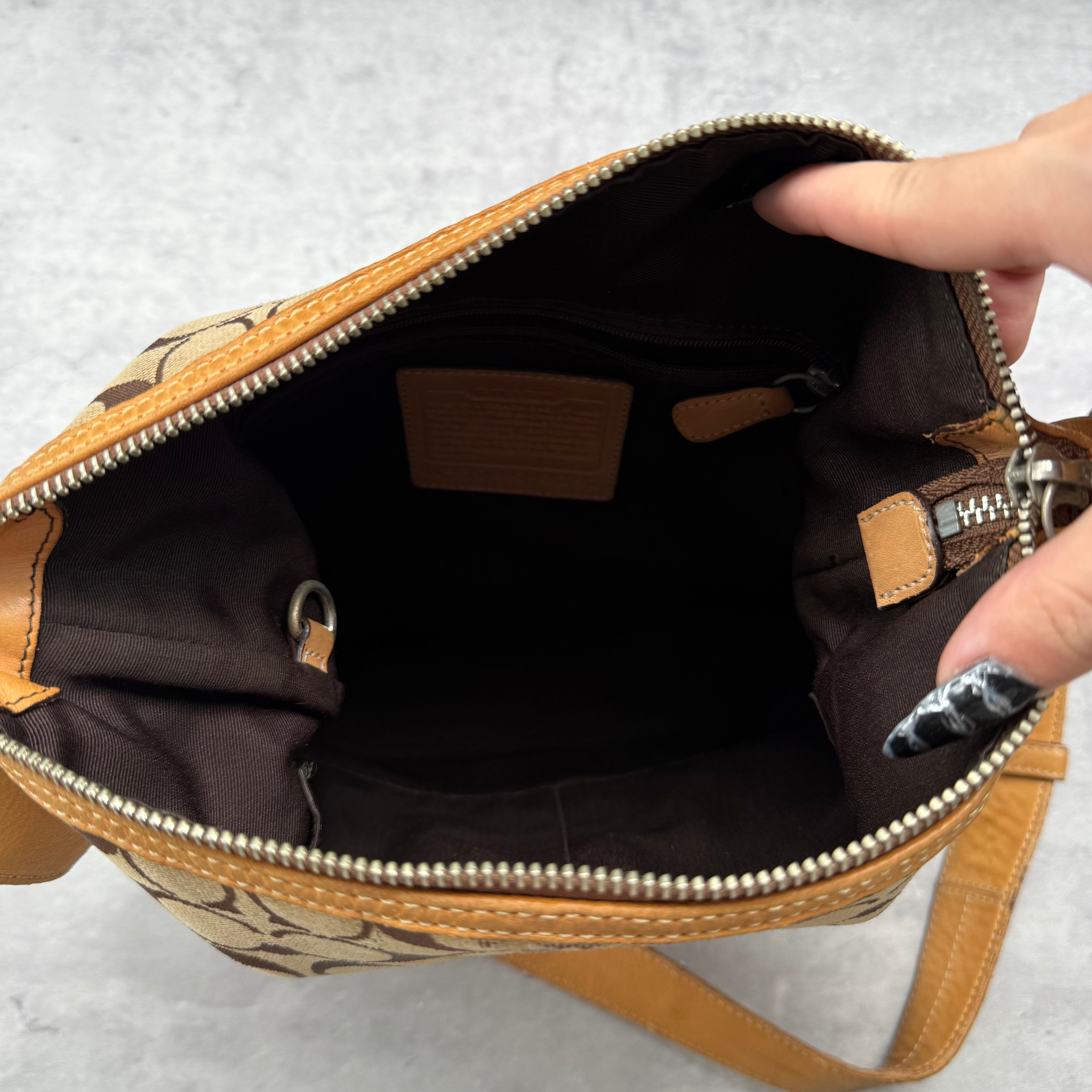 Coach Signature Canvas Crossbody ShoulderBag Beige/Brown