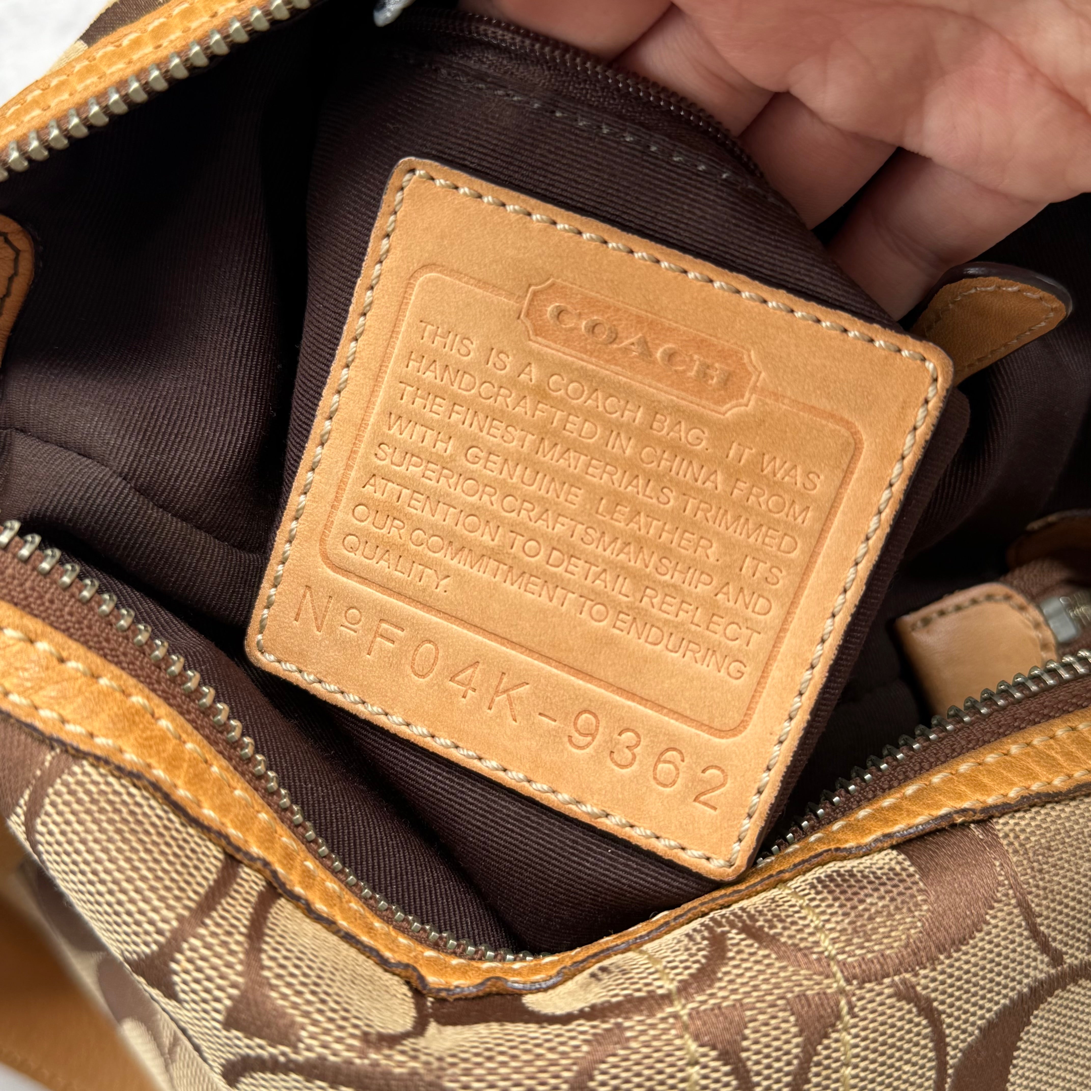 Coach Signature Canvas Crossbody ShoulderBag Beige/Brown