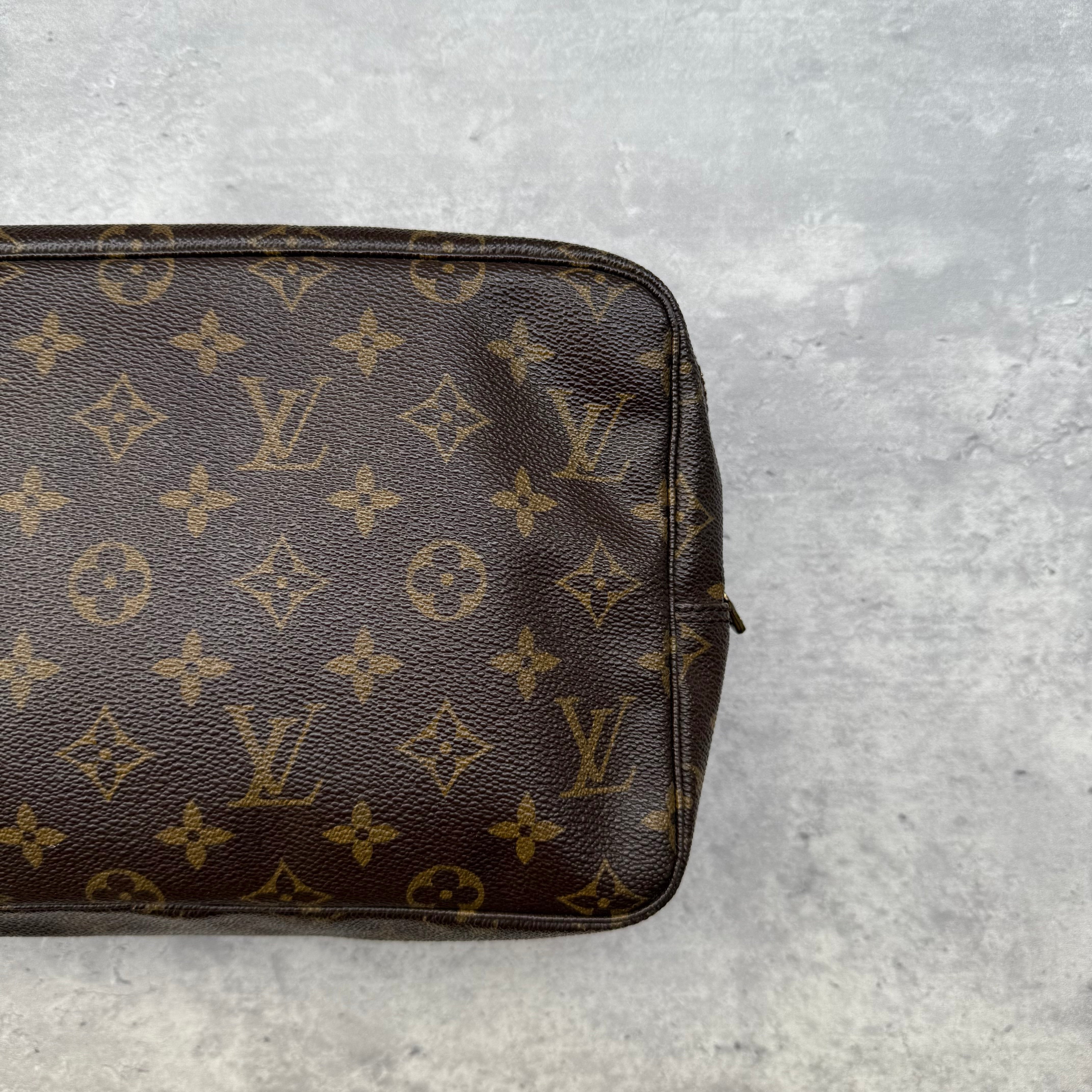 Louis Vuitton Trousse de Toilette Monogram Washbag