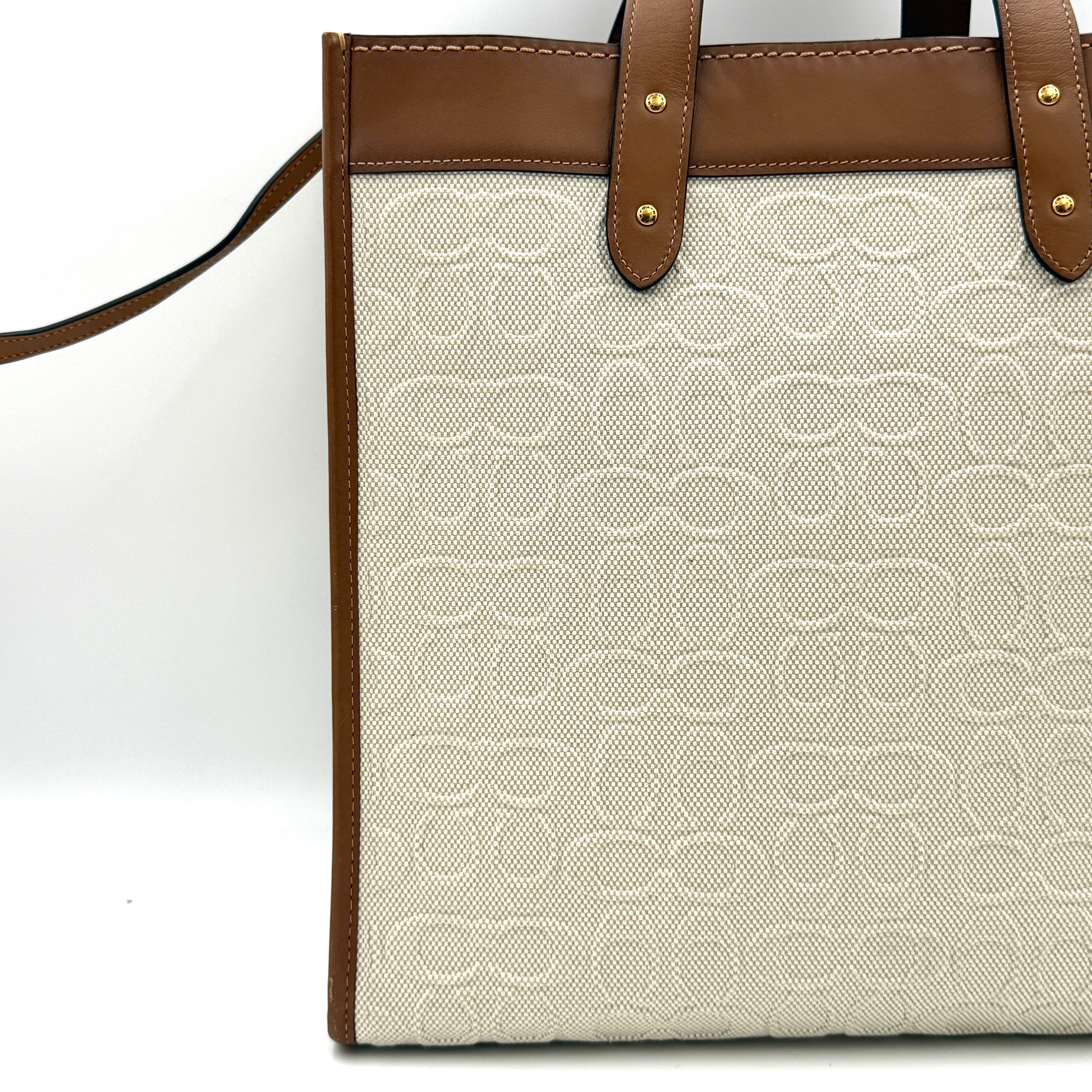 Coach 2Way Signature Field Tote Bag Cream/Tan