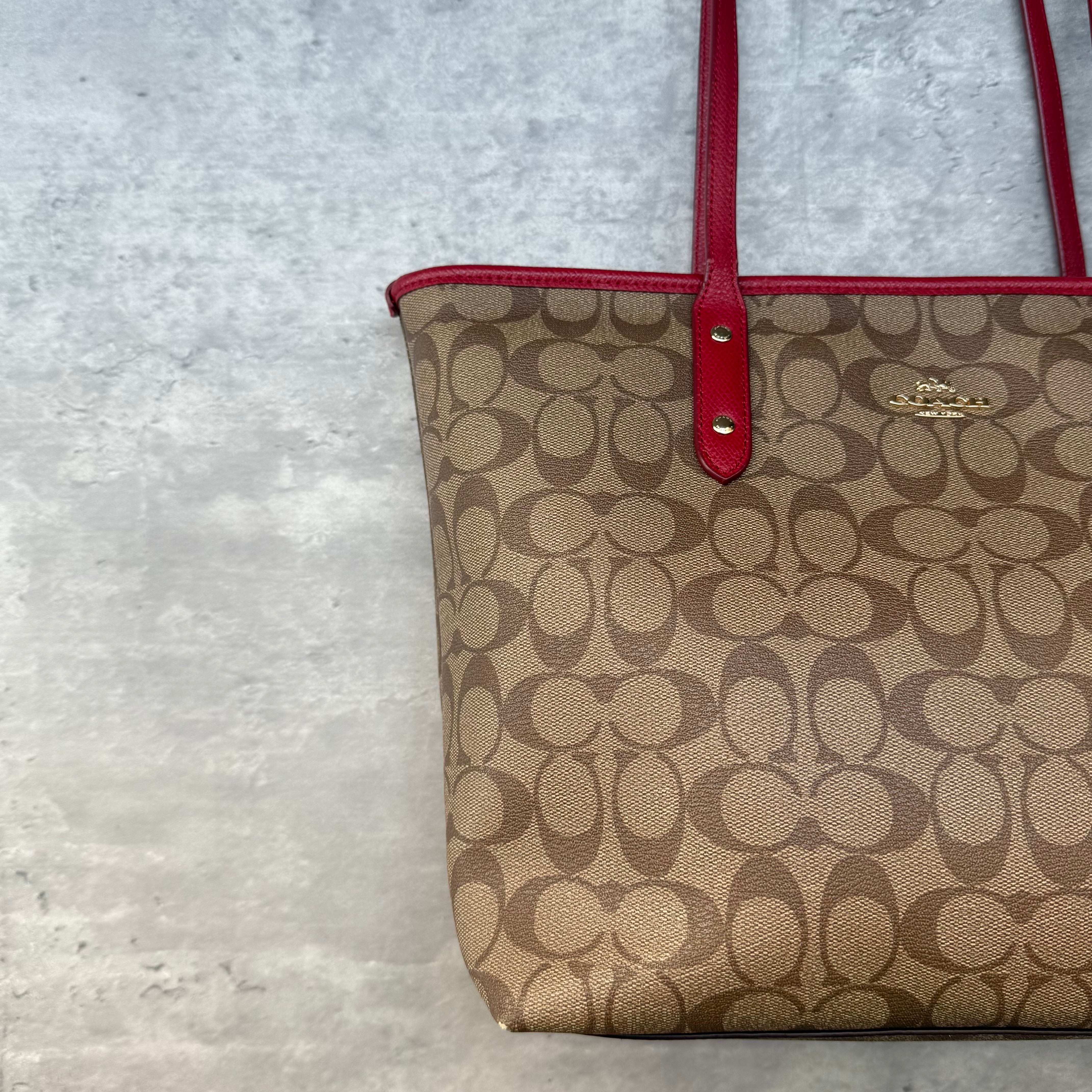 Coach Signature Canvas City Tote Bag Beige/Red