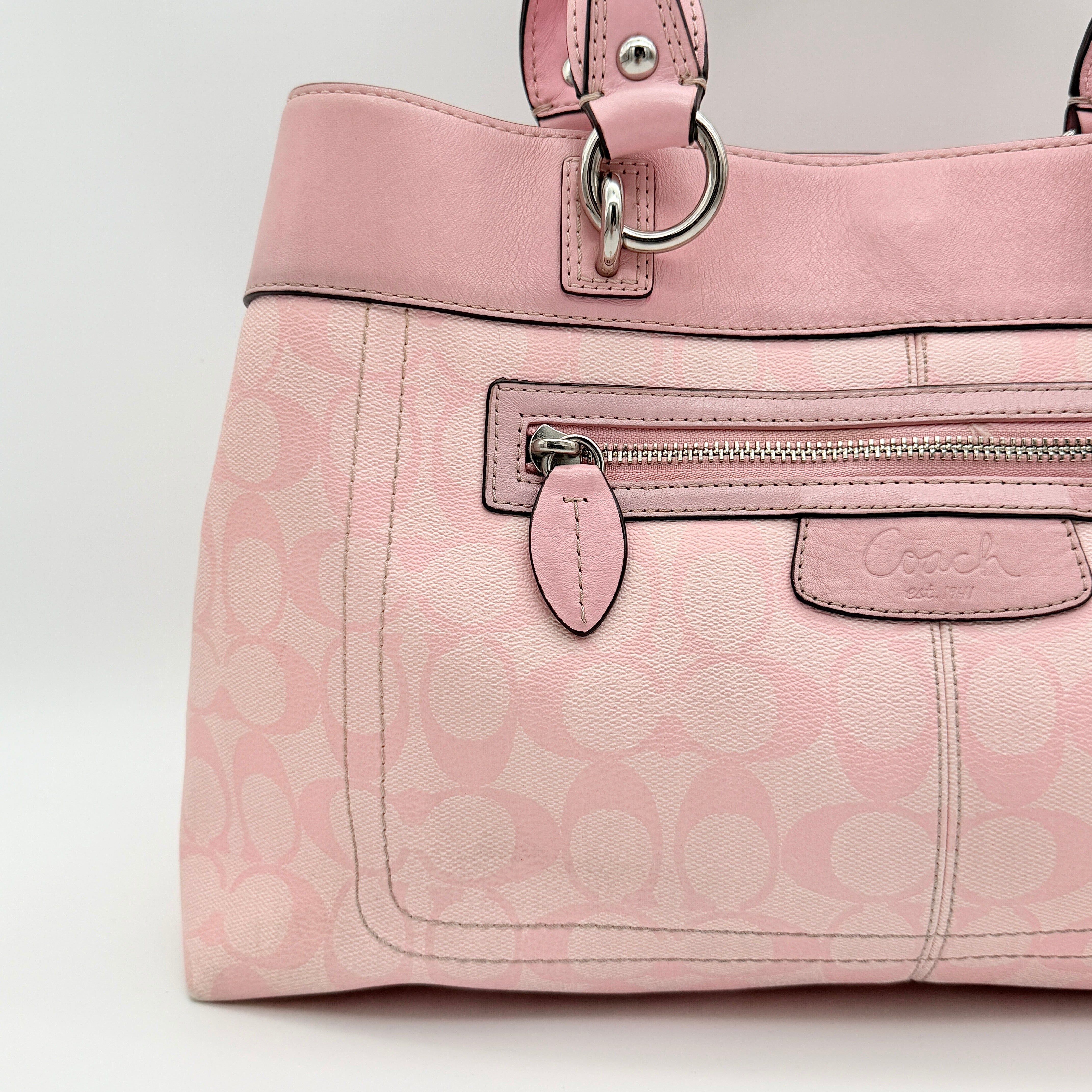 Coach Signature Penelope Shoulder Bag Pink