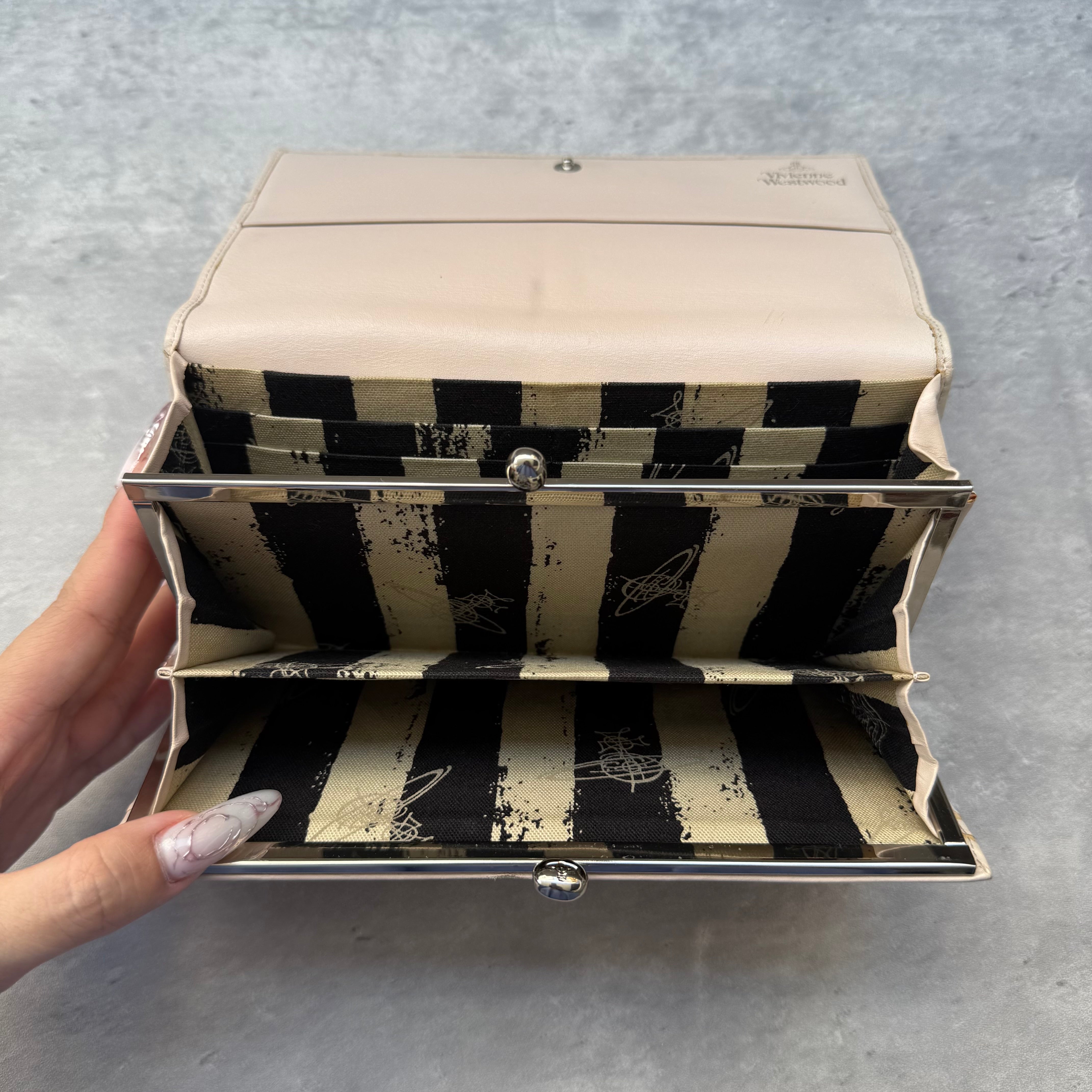 Vivienne Westwood Orb Long Wallet Cream