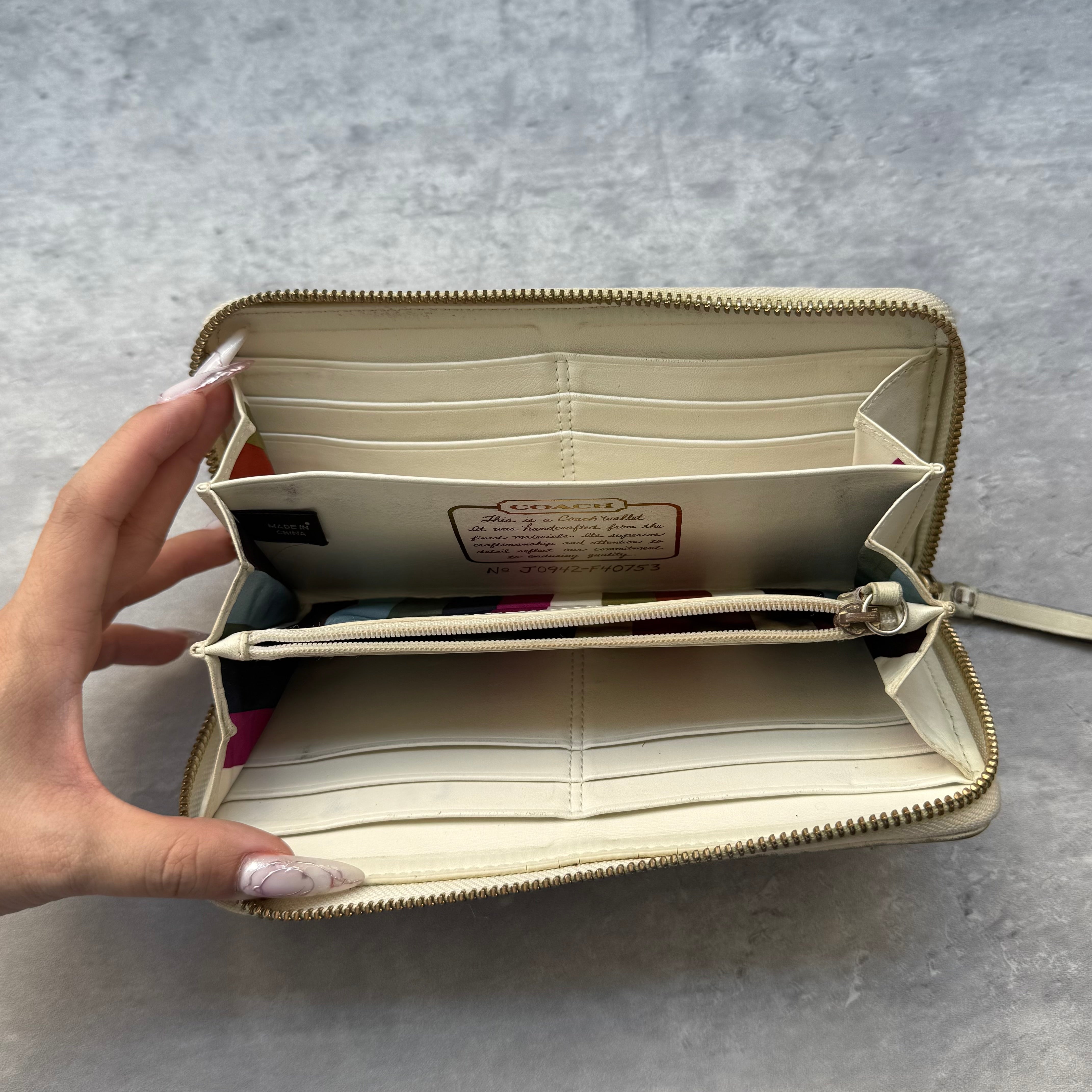 Coach Accordion Canvas Wallet Cream/Tan