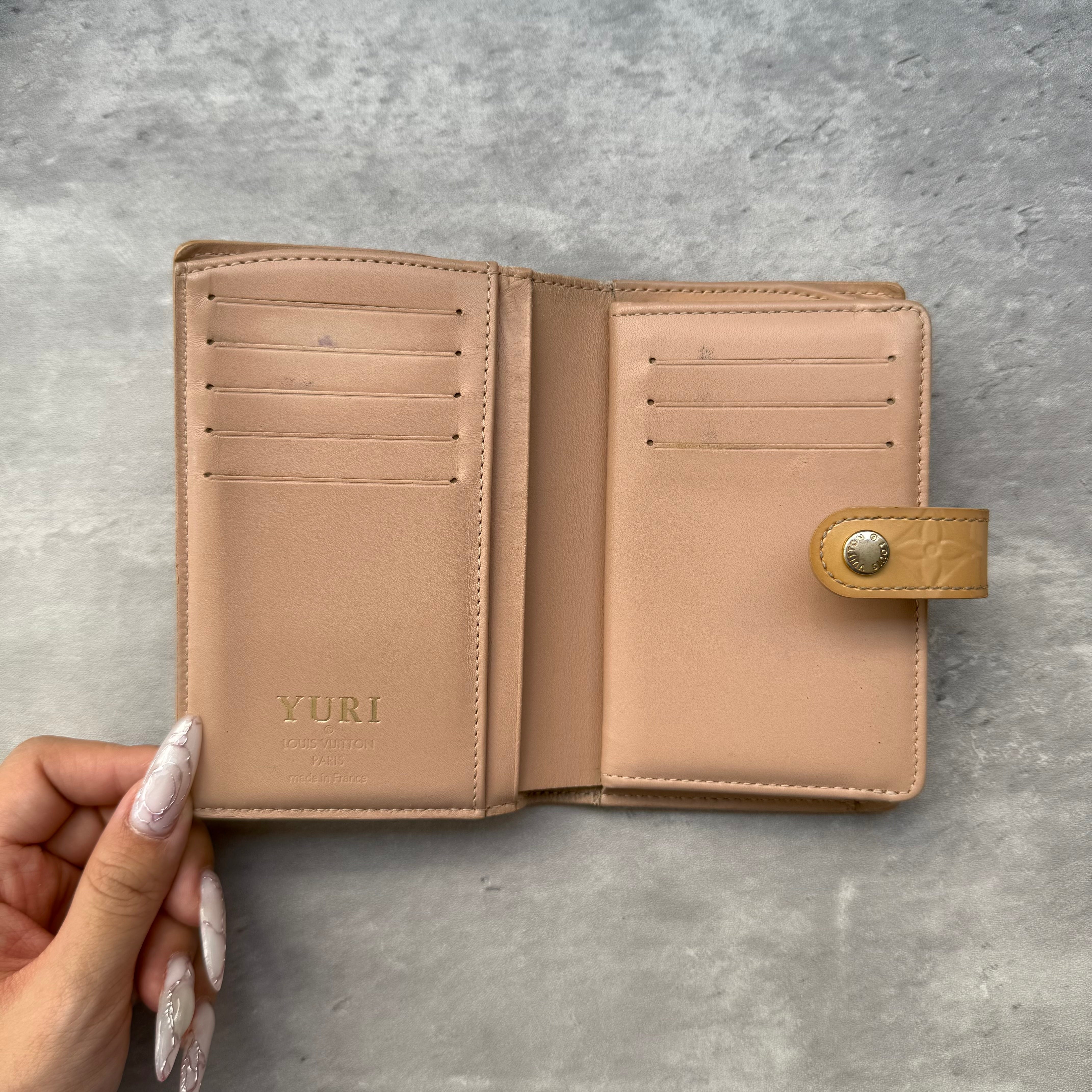 Louis Vuitton Monogram Vernis Kisslock Patent Wallet Tan