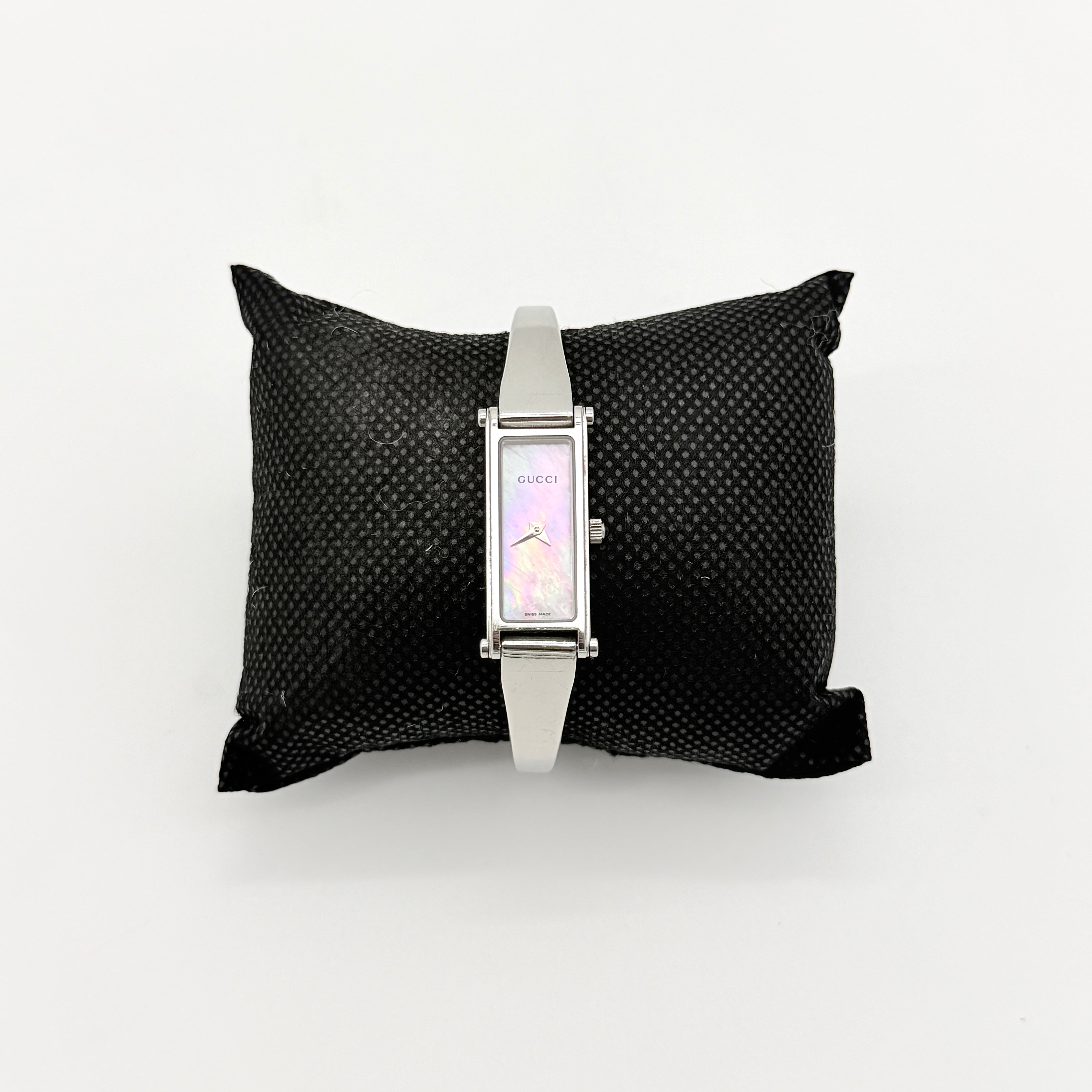 Gucci 1500L Mother of Pearl Dial Bangle Watch Pink