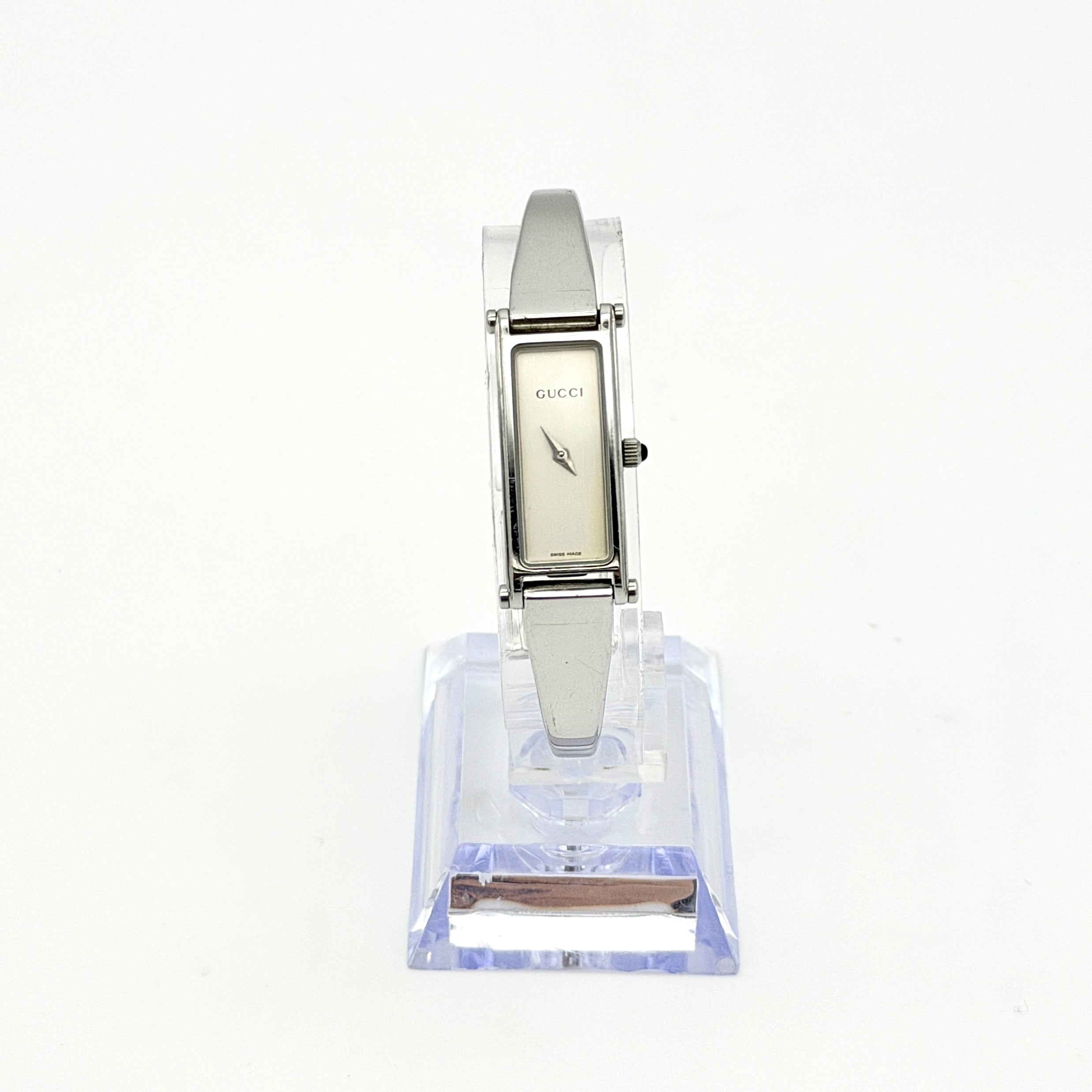 Gucci 1500L Bangle Watch Silver