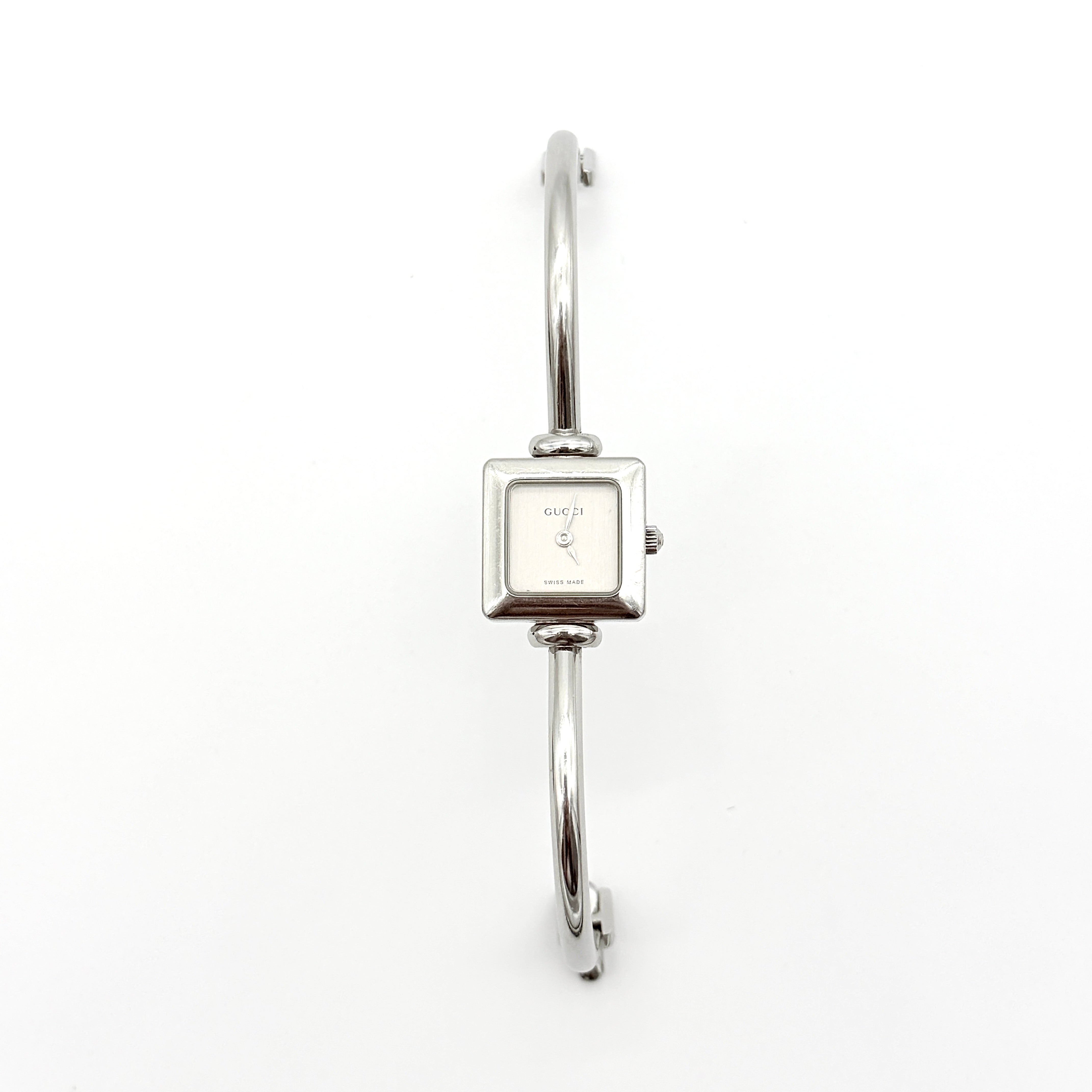 Gucci 1900L Stainless Steel Bangle Watch Silver