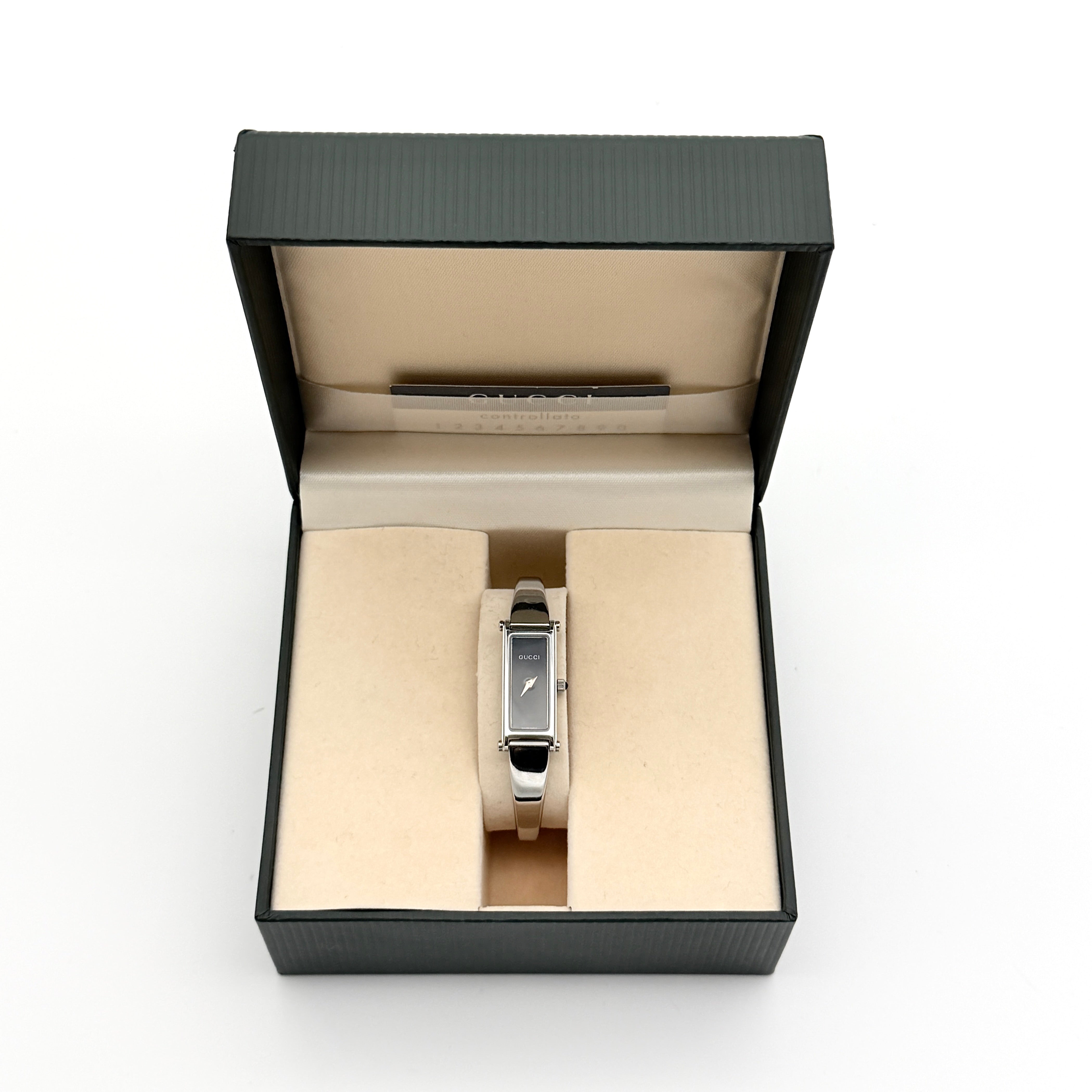 Gucci 1500L Black Dial Bangle Watch