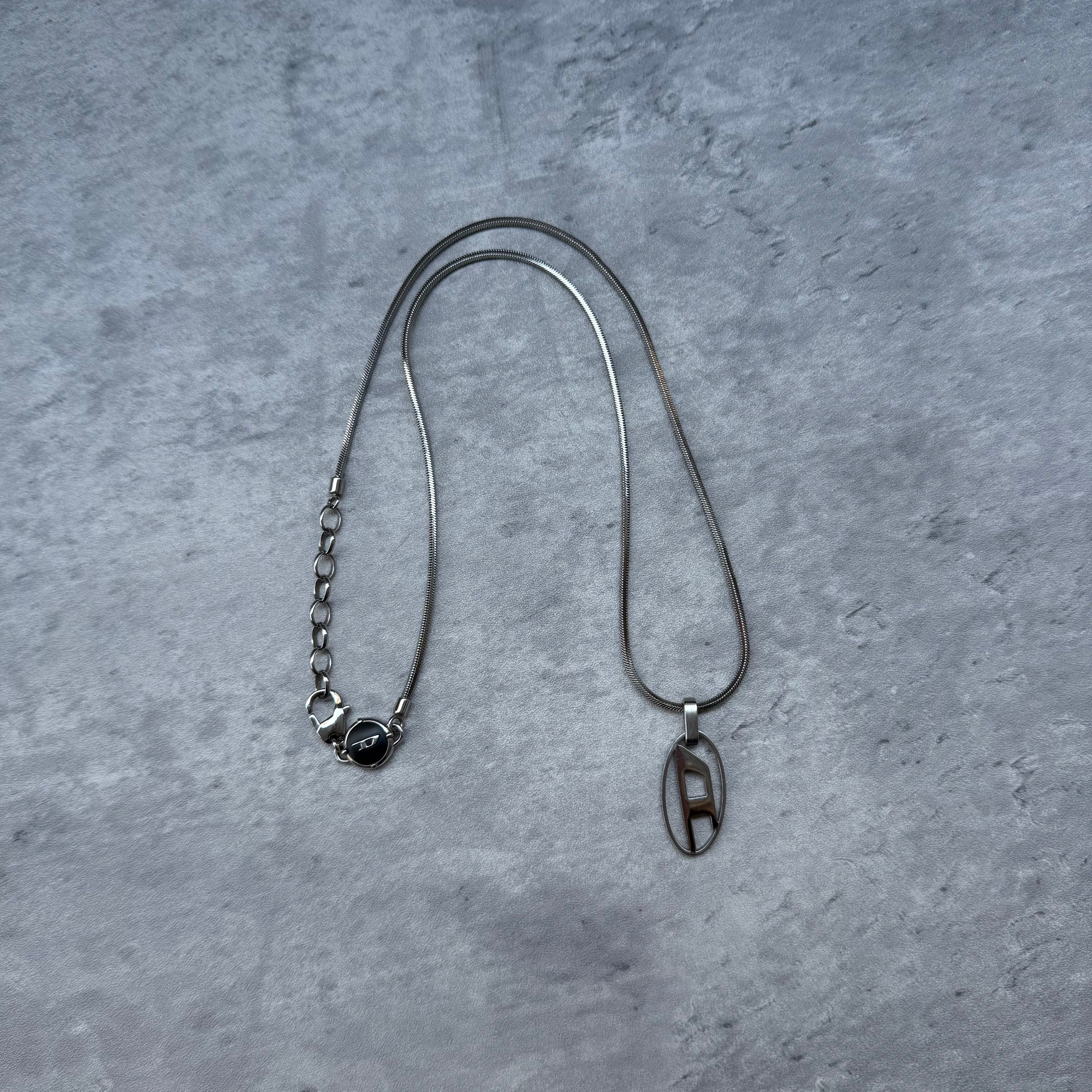 Diesel Signature Oval D-Logo Pendant Necklace Silver