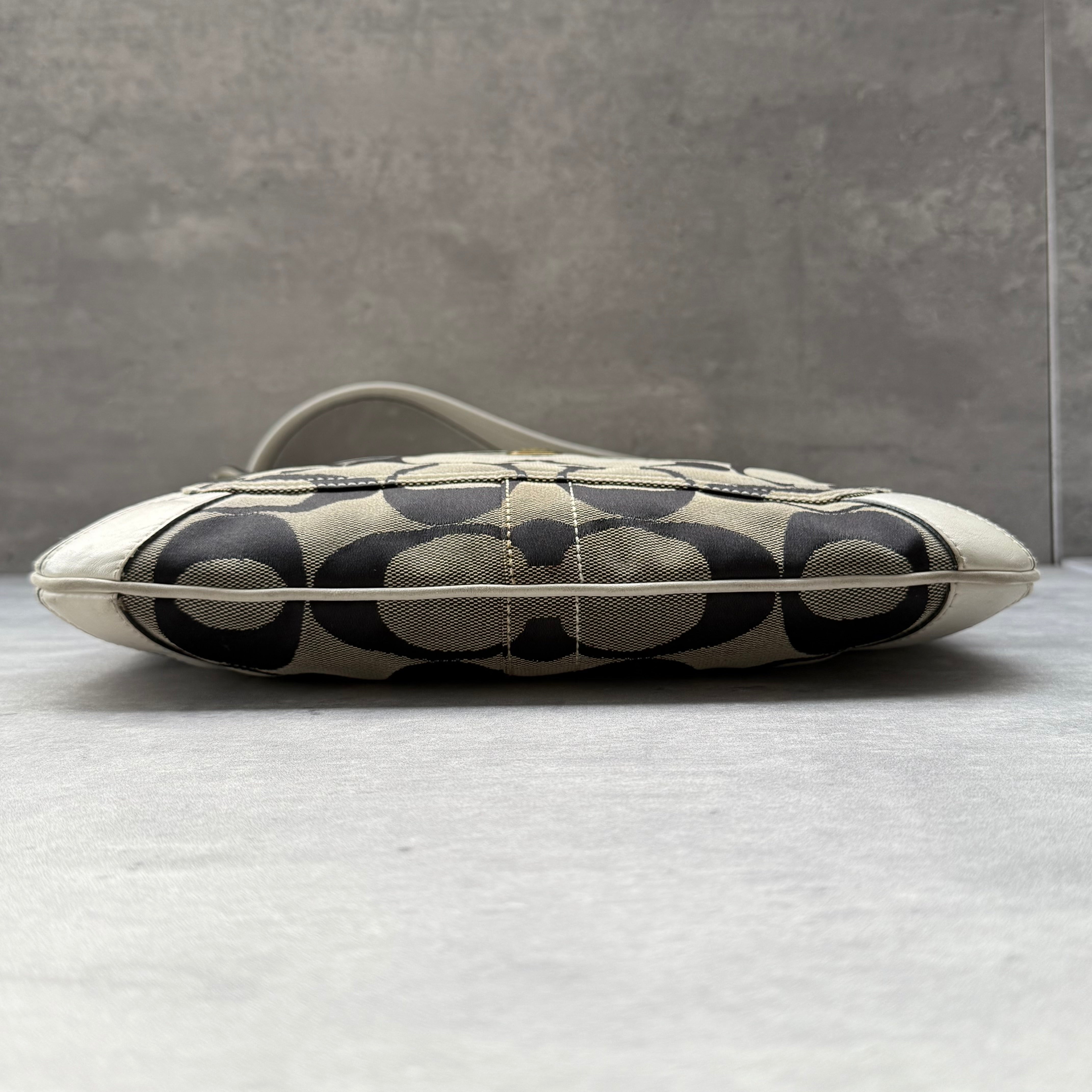 Coach Signature Canvas Hobo Crossbody Grey/White