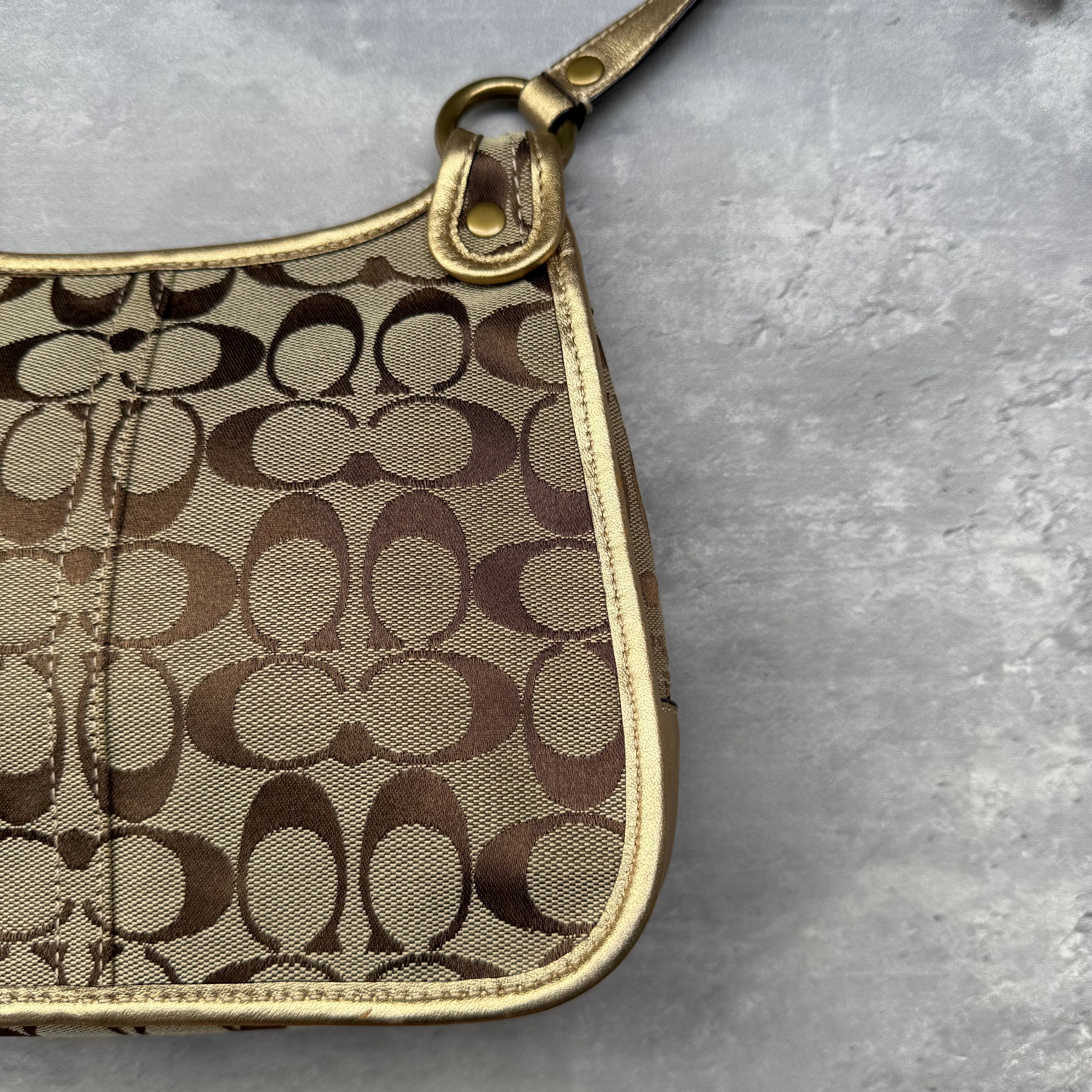 Coach Signature Turnlock Crossbody Bag Beige/Gold