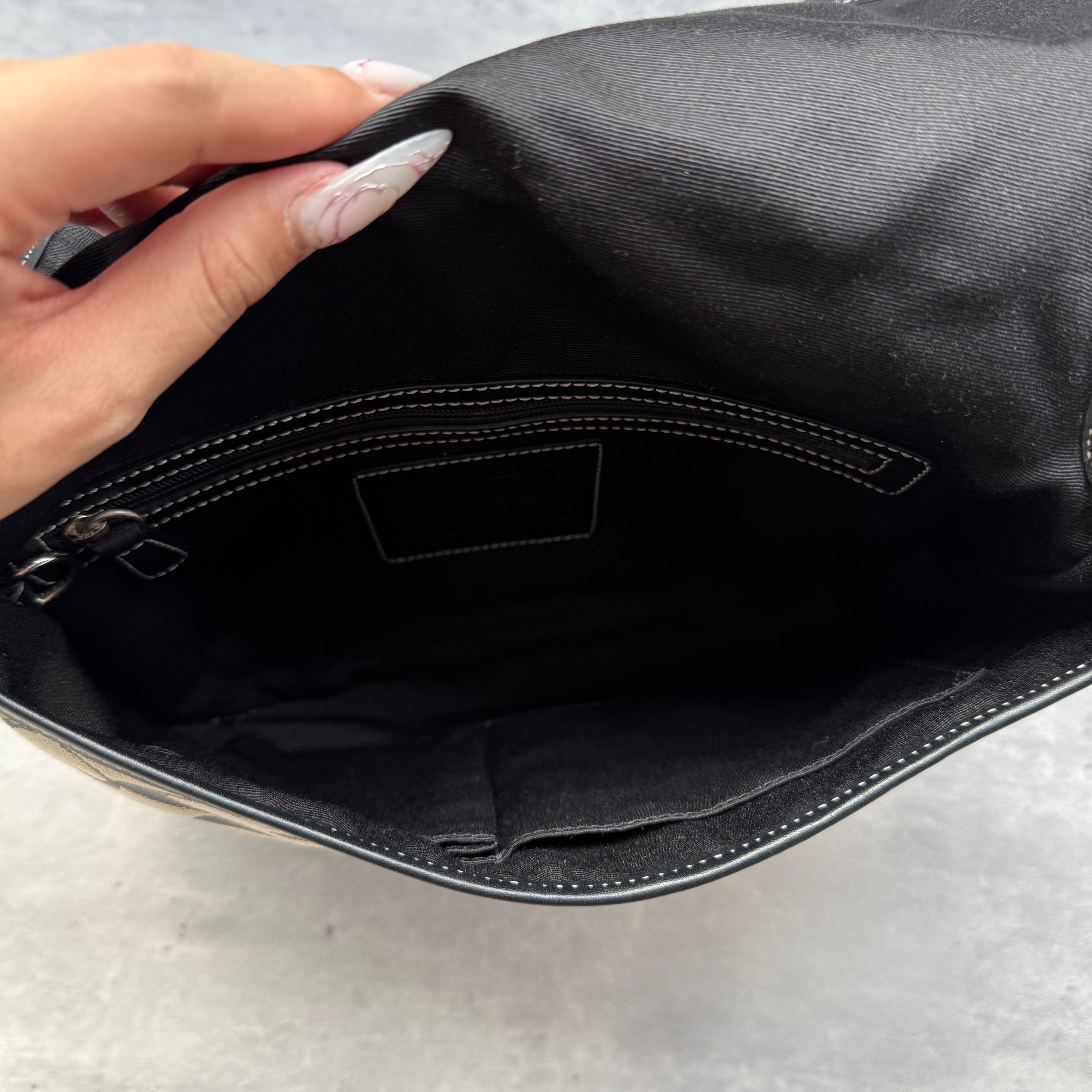 Coach Signature Canvas Crossbody Bag Black/Grey