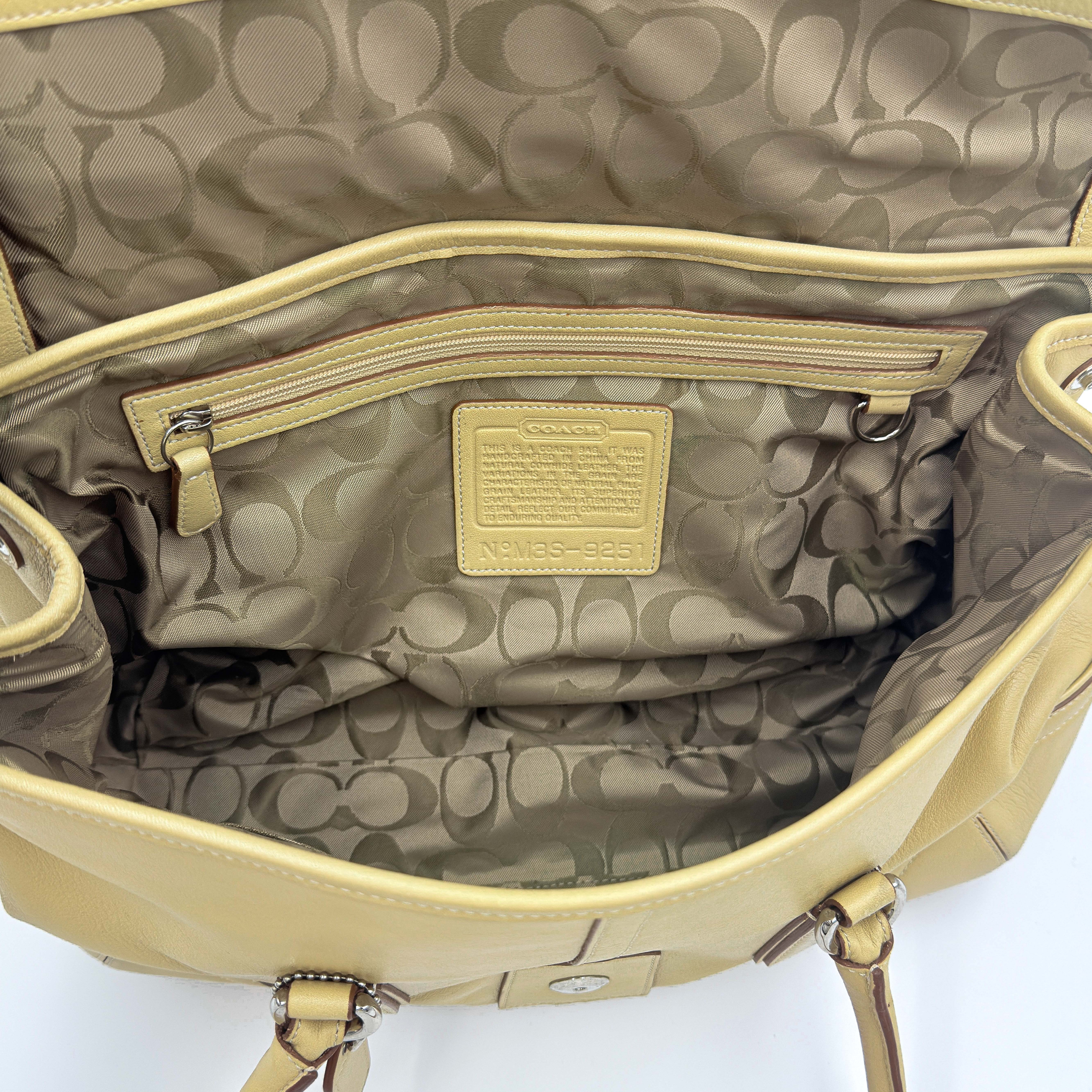 Coach Y2K Signature Soho Shoulder Bag Light Tan