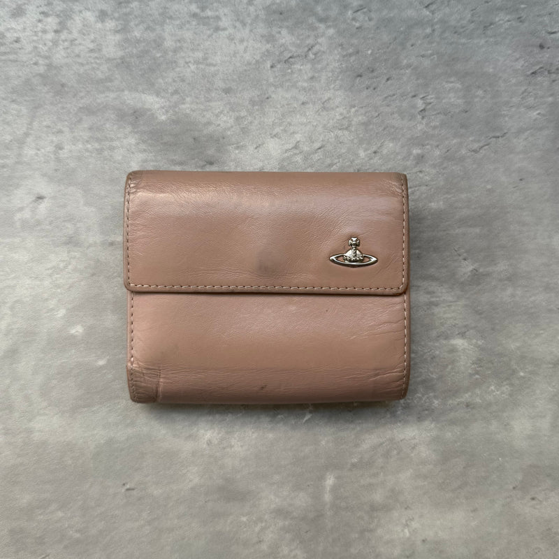 Vivienne Westwood Orb Trifold Wallet Light Pink, crafted in smooth leather with silver-tone Orb logo and kiss-lock coin pocket.